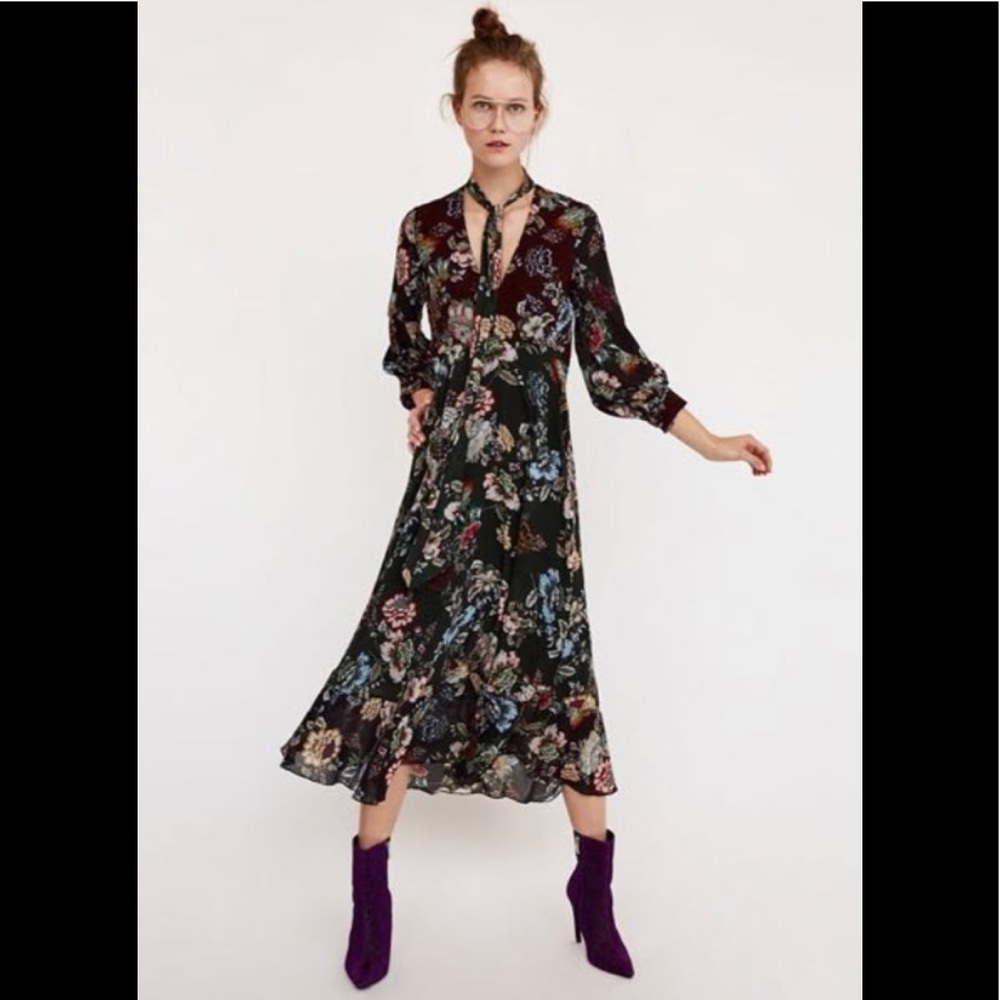 👗Zara Maxi Dress